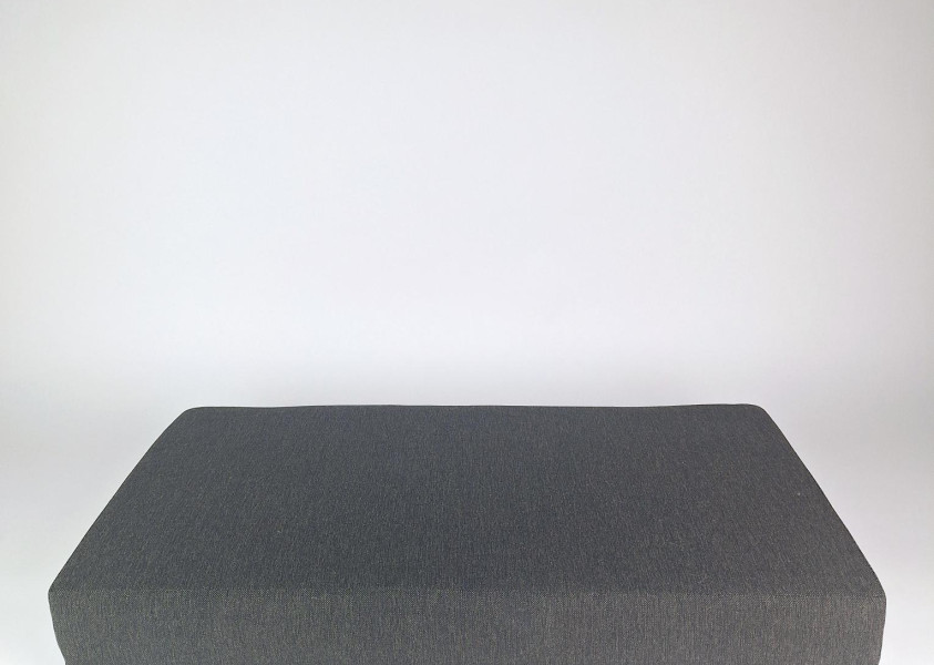 Zitkussen Southend Black 83,5x42x11 Gaas aan onderzijde E-052